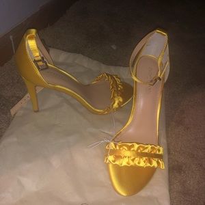 Eva Mendes Yellow Heels